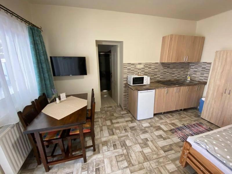 Levendula Vendeghaz Apartment Hajduboszormeny Ngoại thất bức ảnh