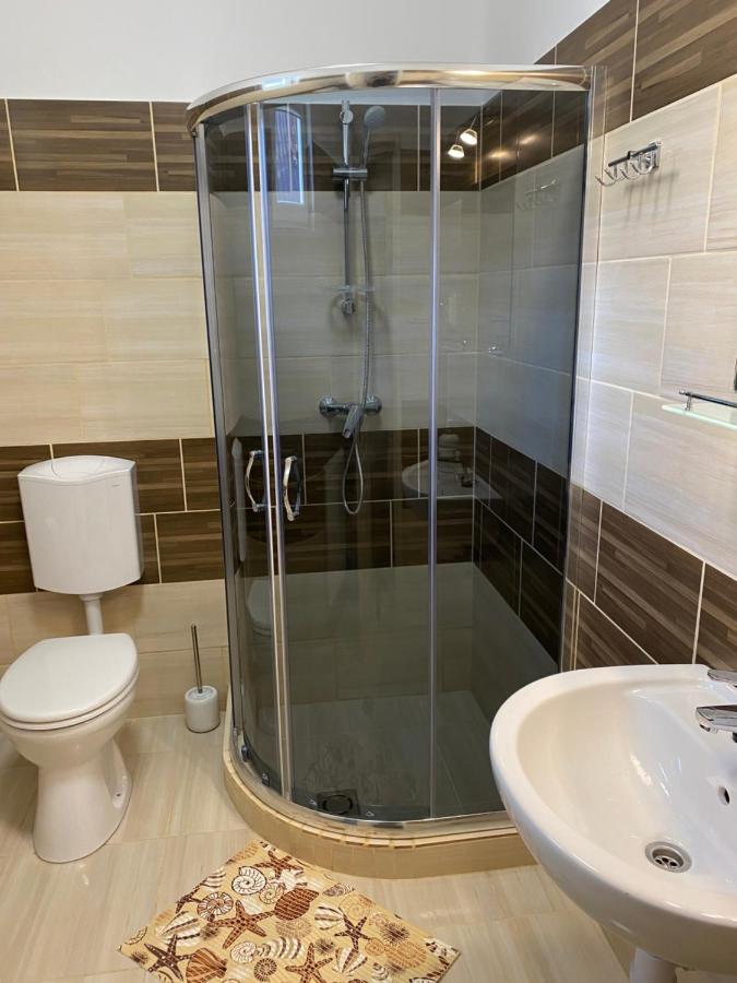 Levendula Vendeghaz Apartment Hajduboszormeny Ngoại thất bức ảnh