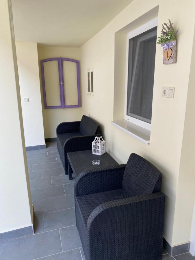 Levendula Vendeghaz Apartment Hajduboszormeny Ngoại thất bức ảnh