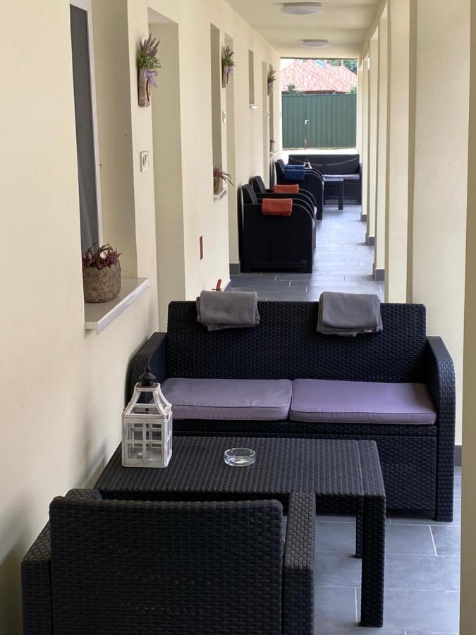 Levendula Vendeghaz Apartment Hajduboszormeny Ngoại thất bức ảnh