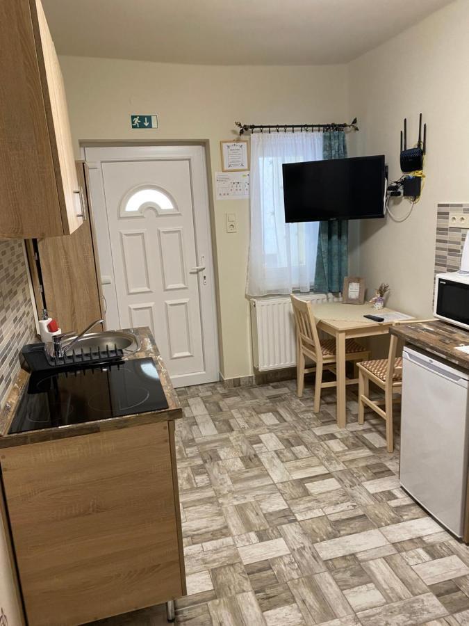 Levendula Vendeghaz Apartment Hajduboszormeny Ngoại thất bức ảnh